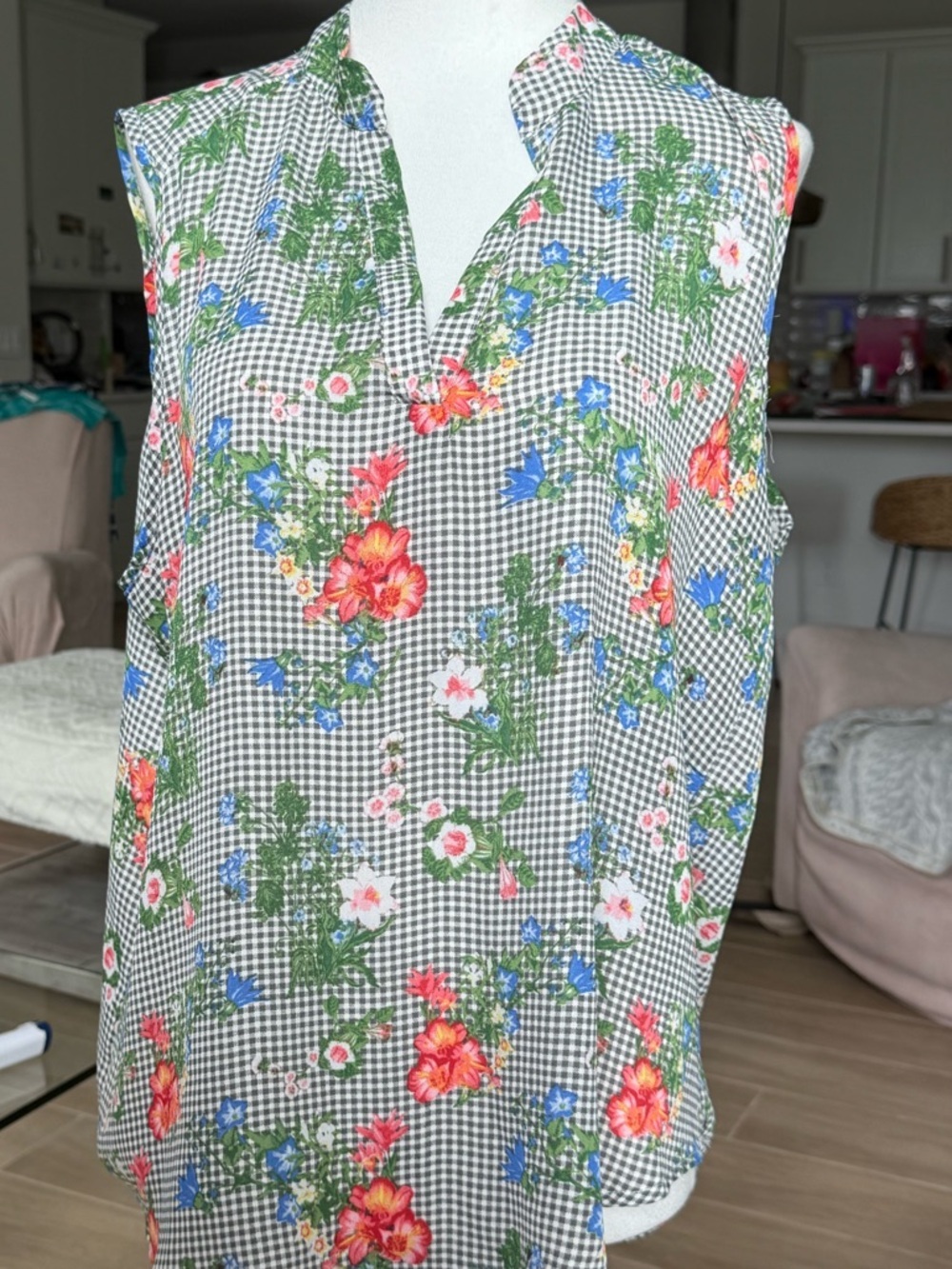 Sleeveless Floral V-Neck Camisole - Multicolor Floral on Black & White Gingham
